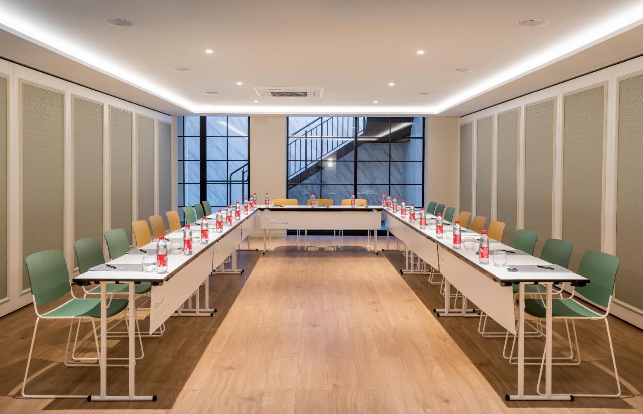 Barcelo La Nucia Palms Hotel Exterior photo Meeting room