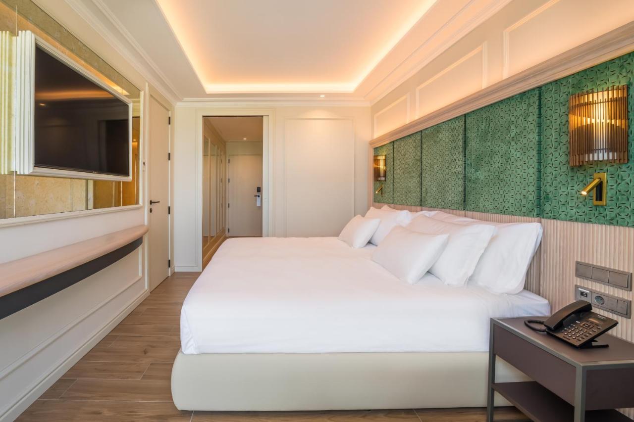 Barcelo La Nucia Palms Hotel Exterior photo Deluxe room