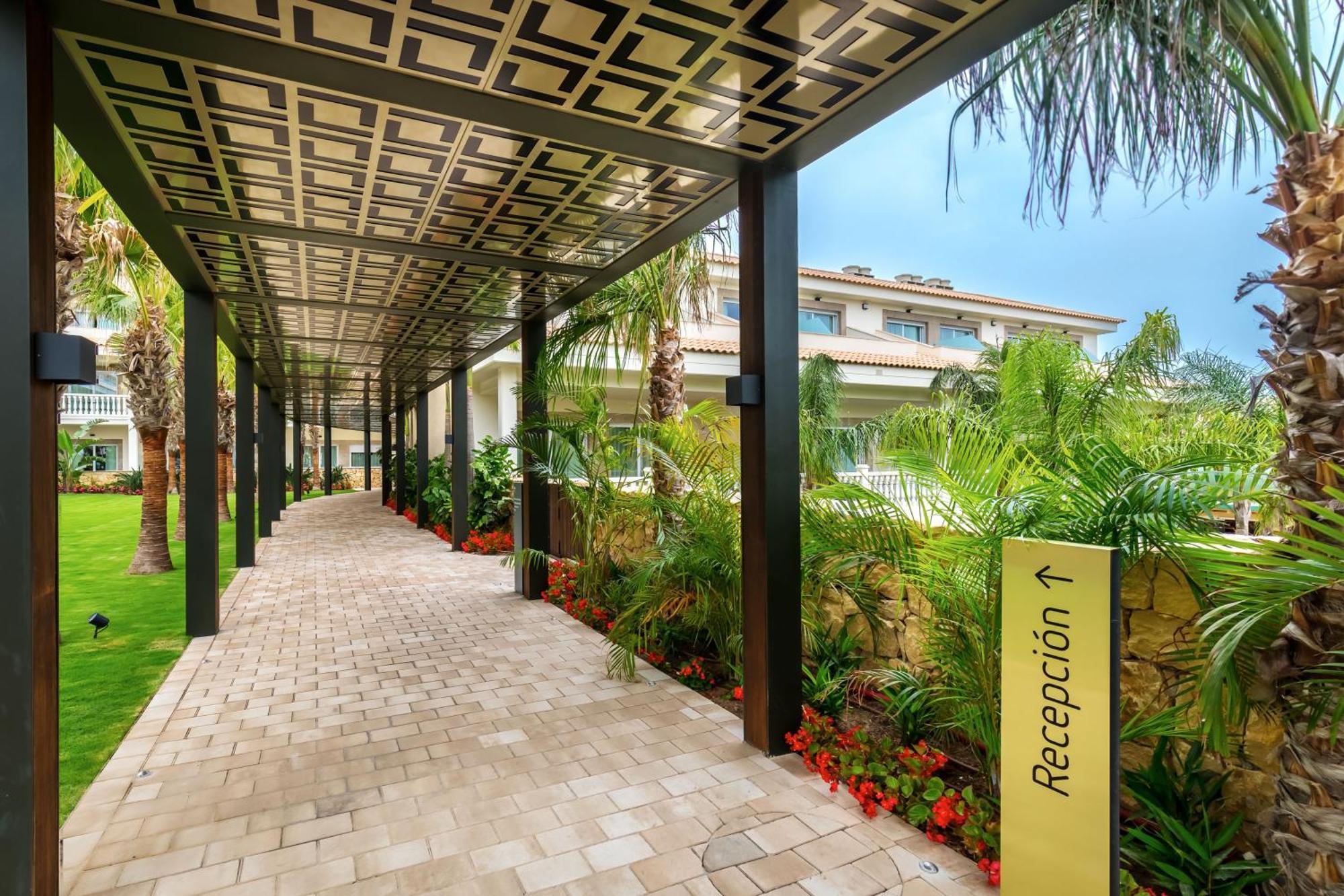 Barcelo La Nucia Palms Hotel Exterior photo